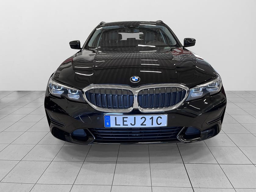 Bild 3 av BMW 320d xDrive Touring Steptronic Sport line  Drag -Gps