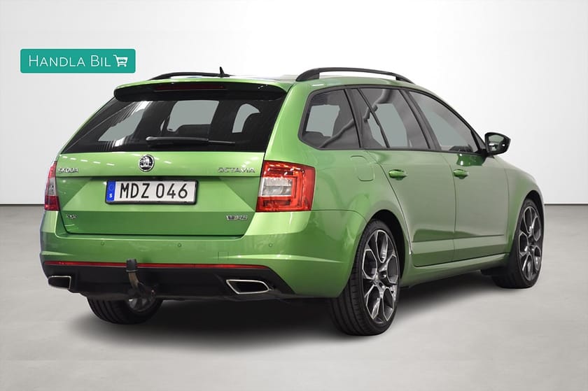Bild 5 av Škoda Octavia Kombi 2.0 4x4 RS Pano D-värm AdaptivF Navi Dragkrok 184hk