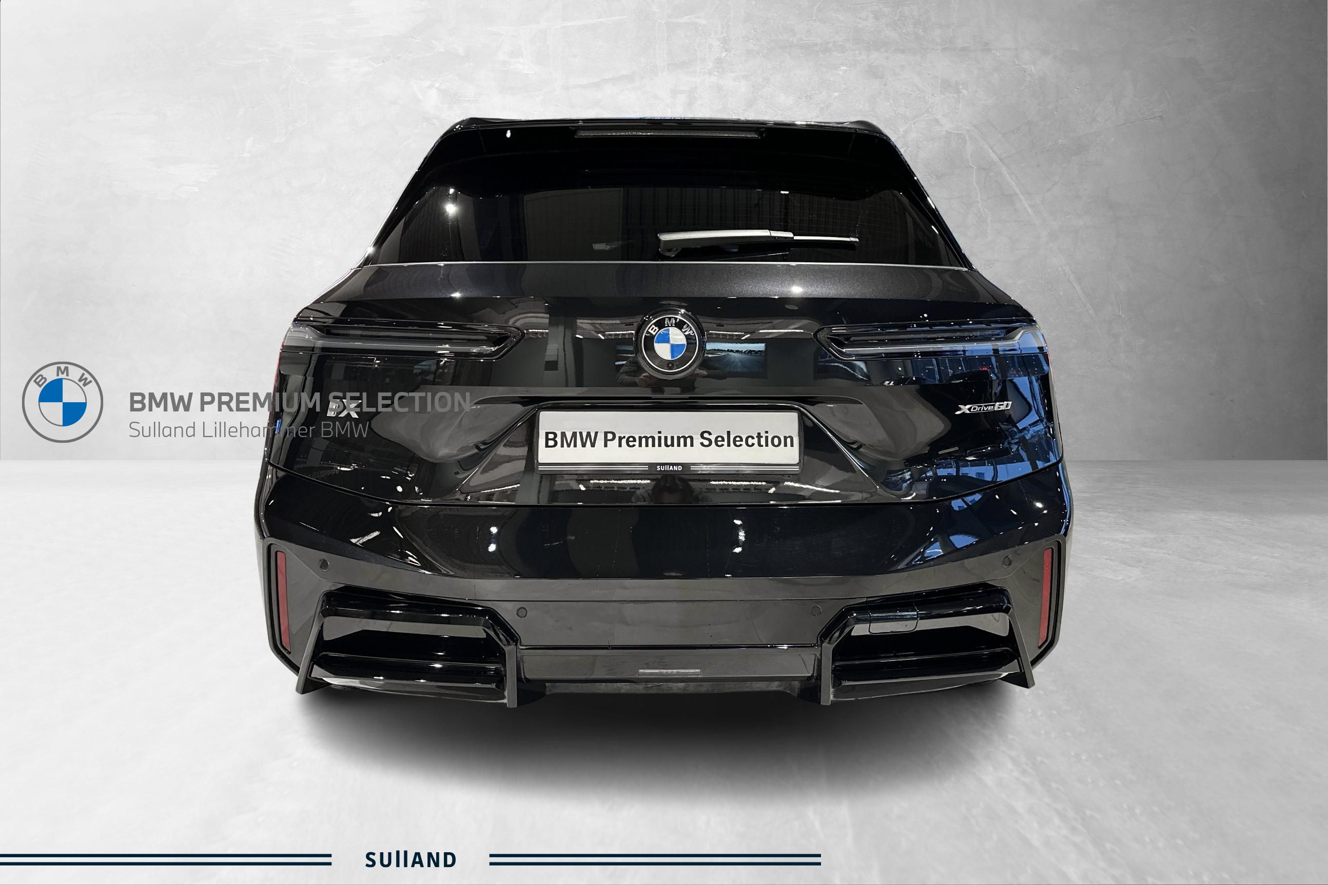 Thumnail bilde 3 av BMW iX xDrive60