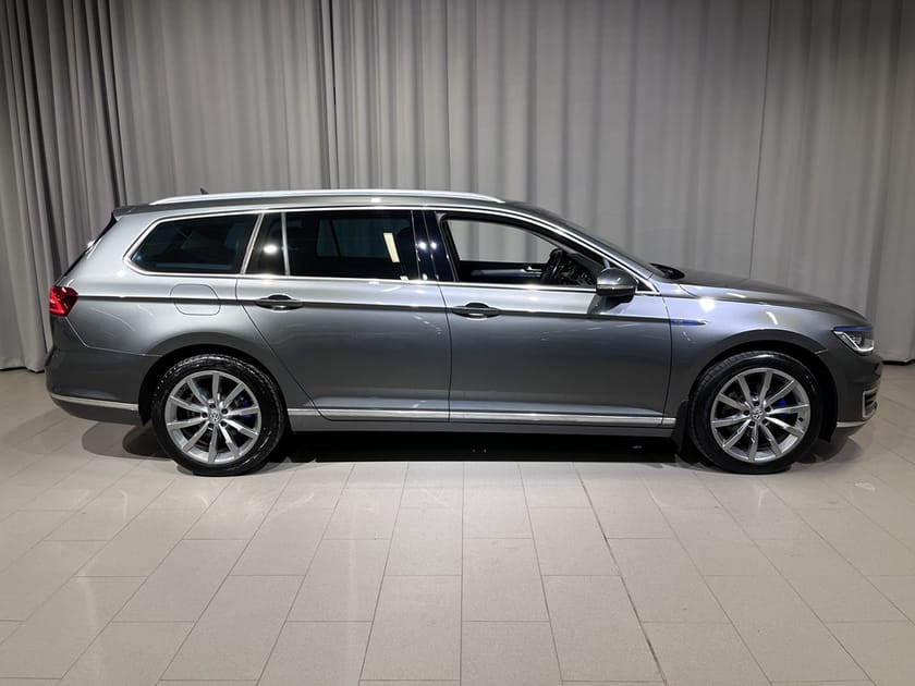 Bild 4 av Volkswagen Passat Variant GTE SC Executive DSG, Drag