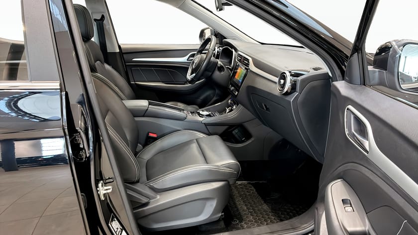 Bild 3 av MG ZS EV Luxury | 45kWh | Pano | 15.000 laddkort