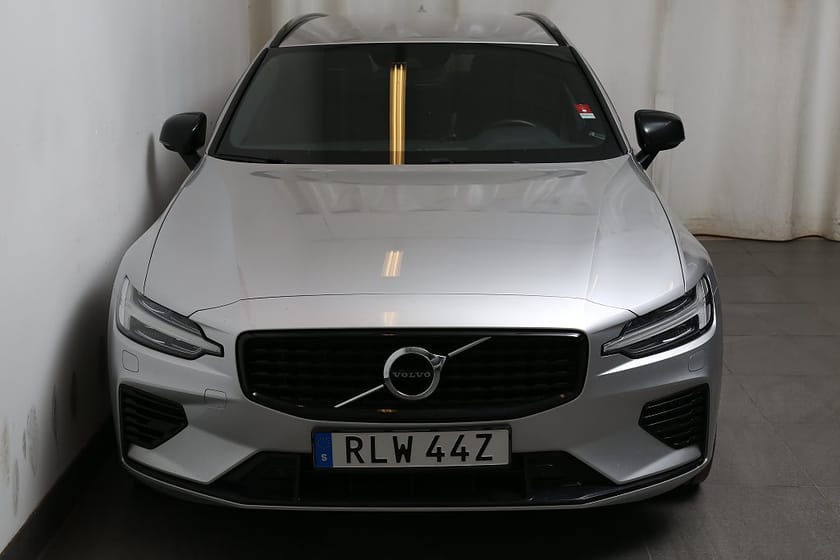 Bild 5 av Volvo V60 Recharge T6 AWD 340hk R-Design |Navi|Kamera|Voc|