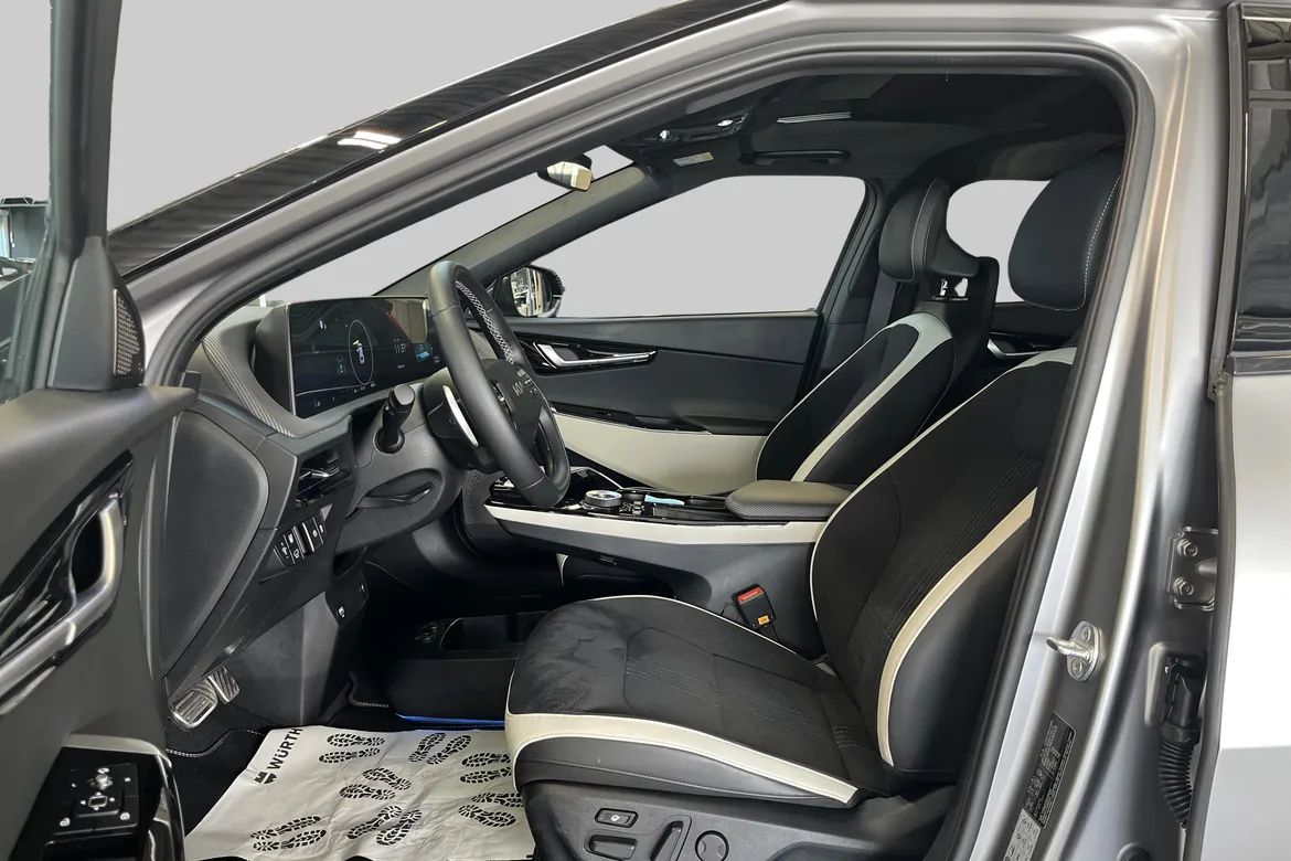 picture of a car