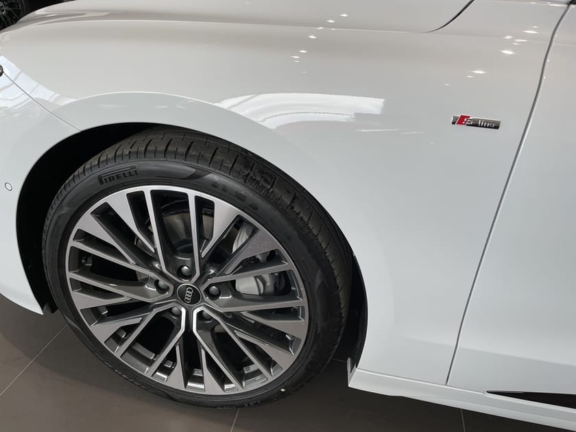Bild 4 av Audi A6 Sportback e-tron quattro SB  QUAT