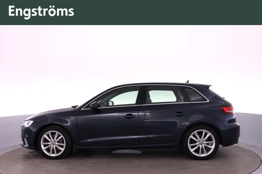 Bild 3 av Audi A3 Sportback TFSI 190Hk Quattro Backkamera/cockpit