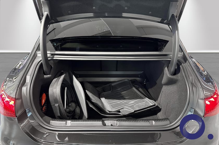 Bilde 5 av Mercedes-Benz EQE 350 4MATIC – AMG 2023 | 12 000 km | Premium | 4x4