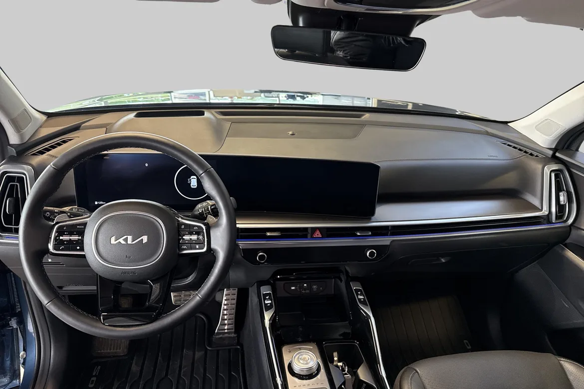 picture of a car