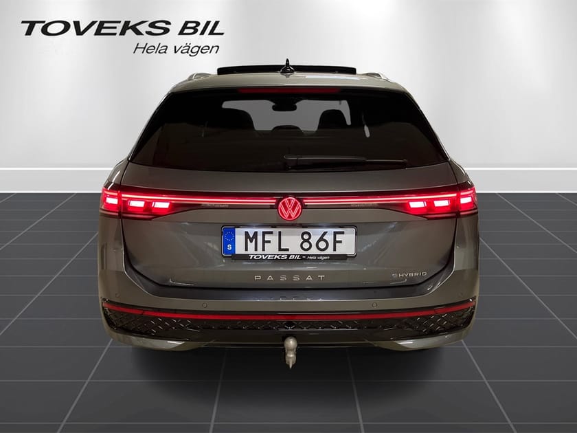 Bild 4 av Volkswagen Passat Variant eHybrid PB  R-LINE 1.5 TSI  (272 HK)AUT