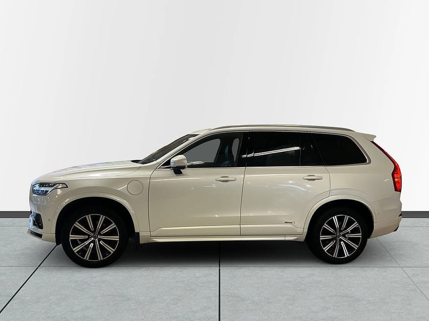 Bild 4 av Volvo XC90 T8 PLUG-IN AWD R-Design 7-sits Drag B&W Pano Navi S&V