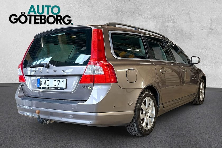Bild 5 av Volvo V70 1.6D DRIVe Momentum Nybesiktad Drag