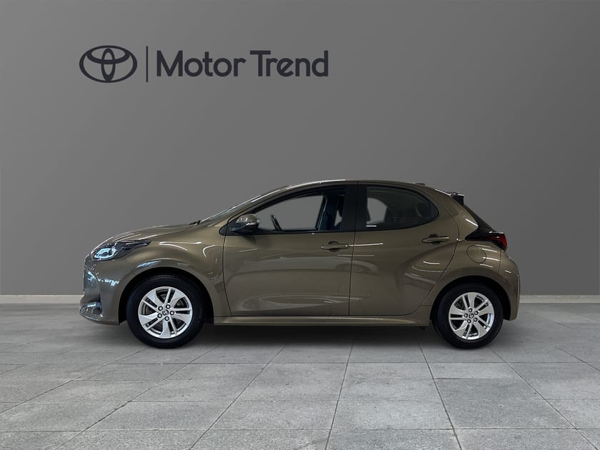 Bild 2 av Toyota Yaris Hybrid 1,5 5D ACTIVE KOMFORTPAKET VINTERHJUL