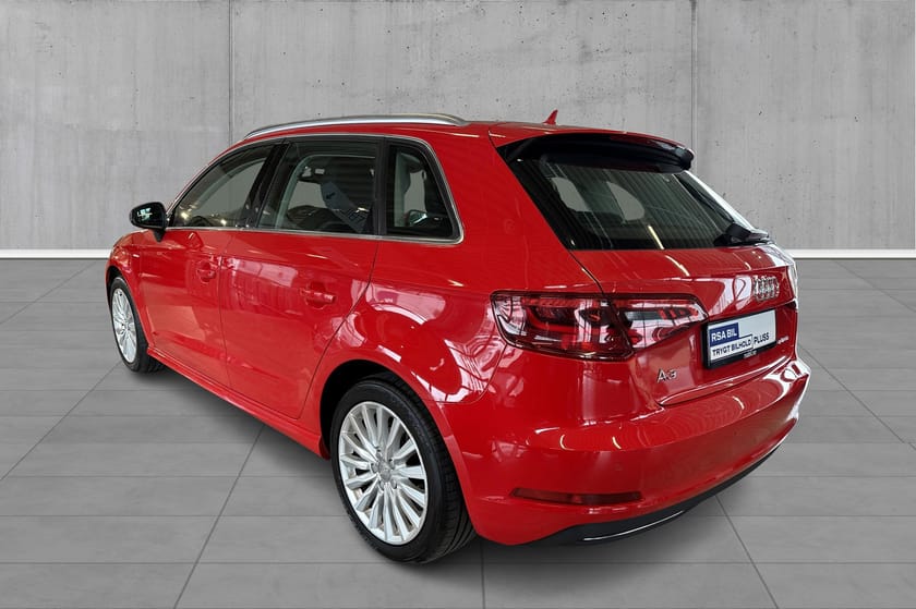 Bilde 2 av Audi A3 Sportback e-Tron 1,4 TFSI Hengerfeste navi parksensorer+++