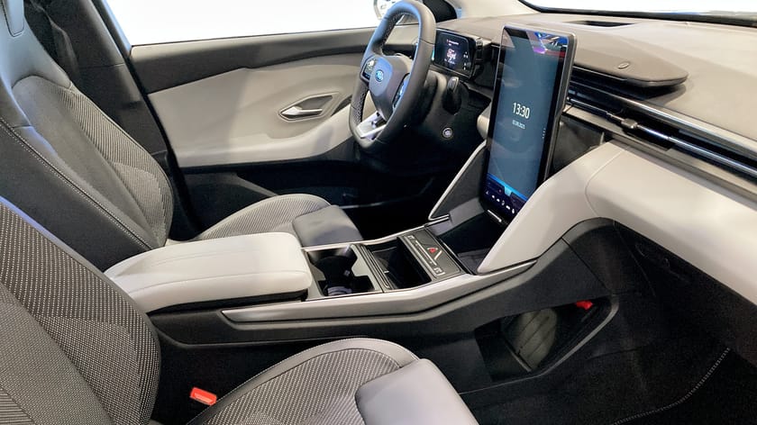 Bild 3 av Ford Explorer EV Extended Range RWD CX740S 25.75 LONG 286HK