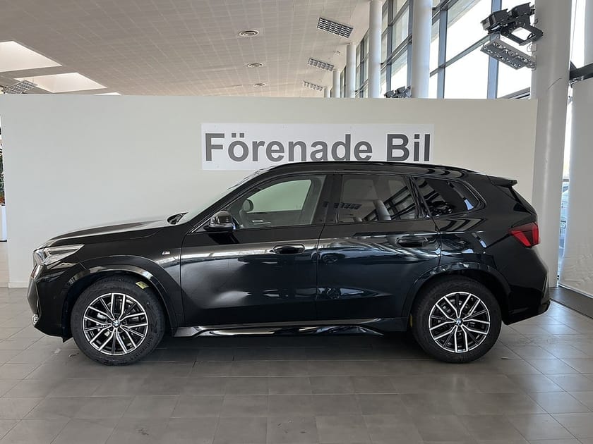Bild 3 av BMW X1 sDrive18i 4,95 ränta M Sport Drag Rattvärme Sportstol