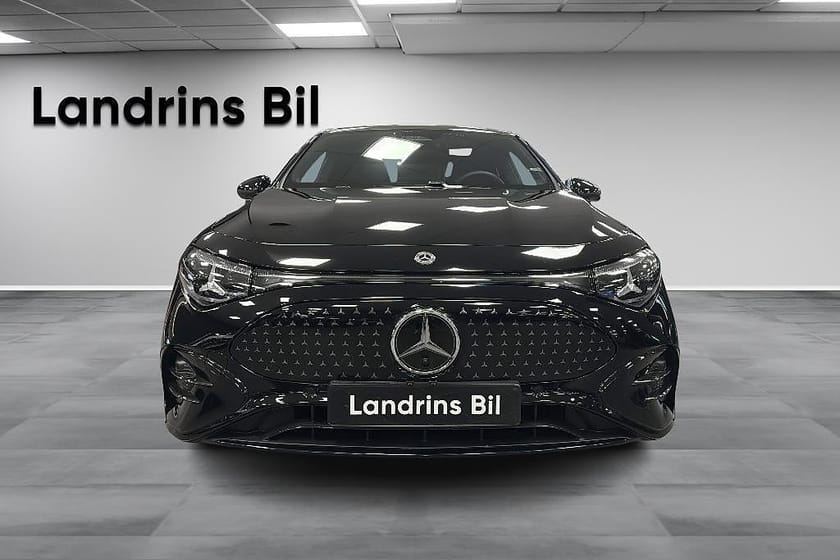 Bild 2 av Mercedes-Benz CLA 250+ AMG Night Premium Panorama Drag