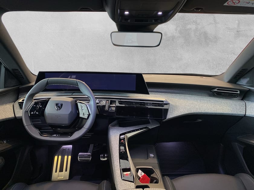 Bild 5 av Peugeot E-5008 GT 73kWh 7 Sits Ink vinterdäck - Demo