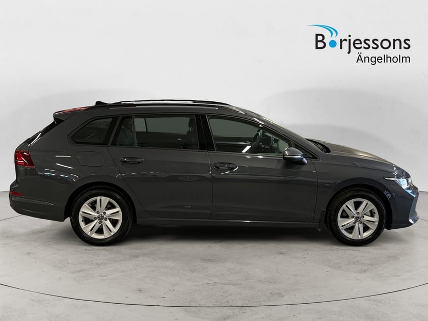 Bild 2 av Volkswagen Golf Sportscombi 1.5 eTSI 150 HK D