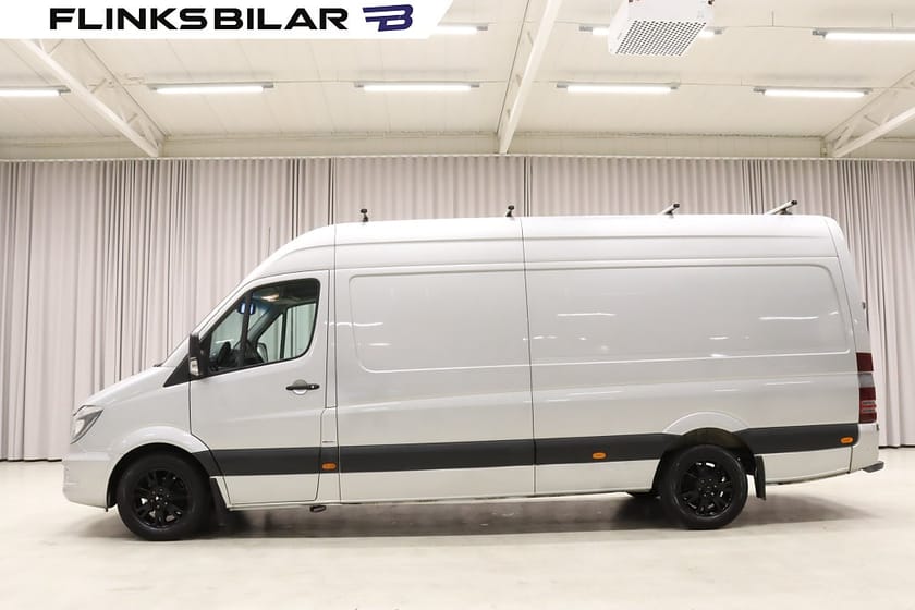 Bild 1 av Mercedes-Benz Sprinter 319 BlueTEC Skåpbil 190HK L4 Automat Värmare Bi-Xenon