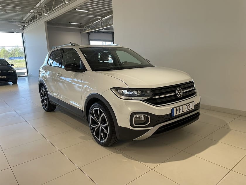 Bild 1 av Volkswagen T-Cross GT TSI 110 DSG7 Designpaket Black