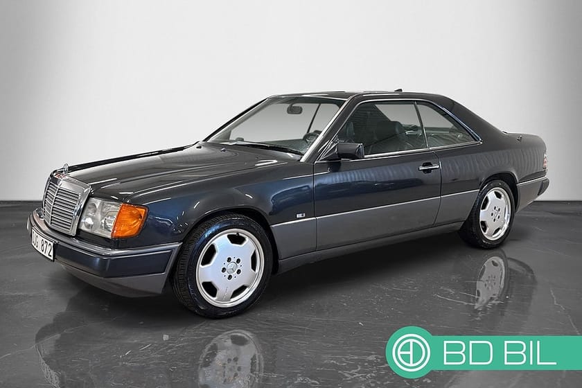 Bild 3 av Mercedes-Benz 300 CE-24 SE SKICK DOKUMENTERAD VÄLBEVARAD SV-SÅLD