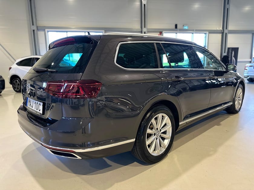 Bild 4 av Volkswagen Passat Sportscombi GTE 1.4 TSI / 360-Kamera / Drag