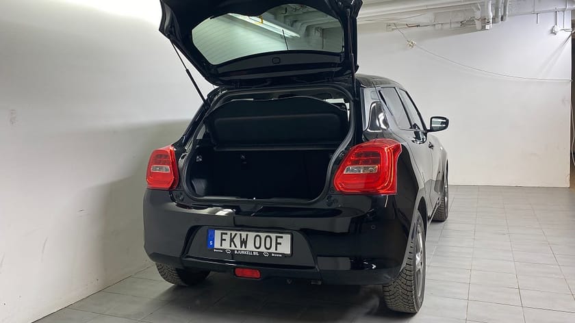 Bild 4 av Suzuki Swift Hybrid Select 83 hk  inkl Vinterhjul