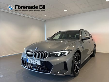 BMW 330e xDrive Touring