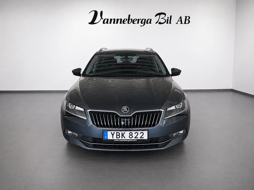 Bild 2 av Škoda Superb Kombi Skoda 2.0 TDI Style Euro 6 kamrem bytt