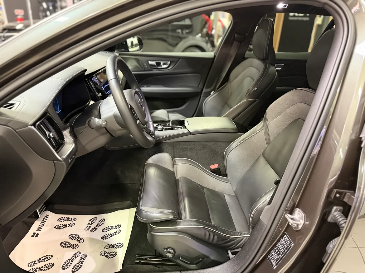 picture of a car