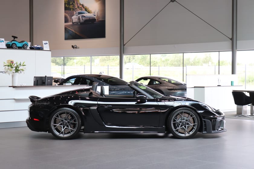 Bild 3 av Porsche 718 Spyder RS 