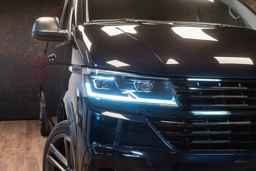 Bild 4 av Volkswagen Transporter 2.0 TDI 4M Lång | MOMS | Värm | 20" | ACC | 2700 kr/mån