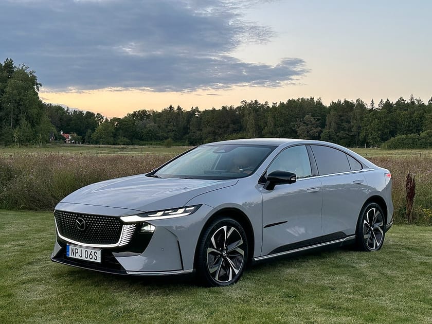 Bild 1 av Mazda 6e Standard Range 6 EV 258 hk Takumi Plus demobil - 48mils räckvidd