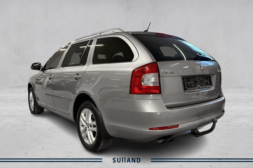 Bilde 3 av Škoda Octavia Stasjonsvogn 2,0 TDI 140hk 4x4 aut REP OBJEKT BILLIGBIL