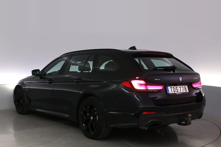 Bild 4 av BMW 530e xDrive Touring M-Sport Drag HiFi Kamera Keyless