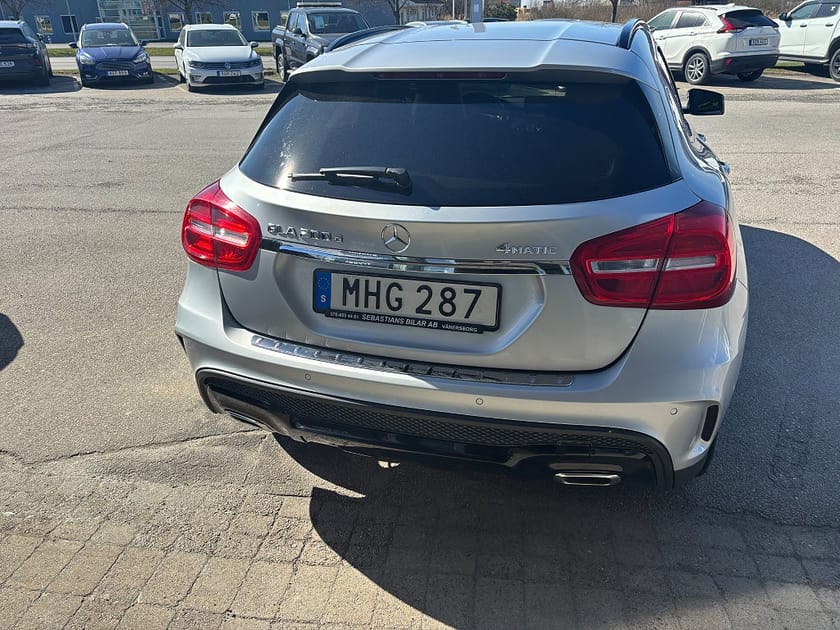 Bild 5 av Mercedes-Benz GLA 200 d 4MATIC 7G-DCT AMG Line Dragkrok