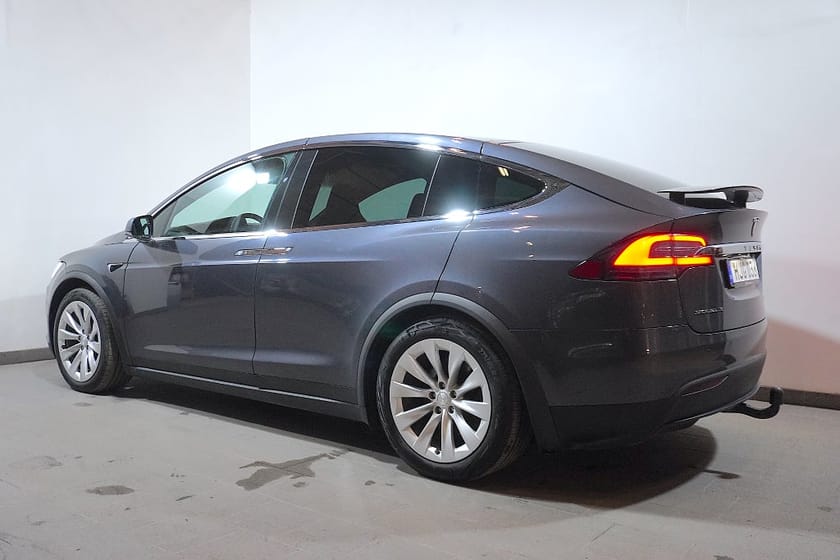 Bild 4 av Tesla Model X 100D 6 Sits Autopilot Drag 423hk MOMS 3.95%