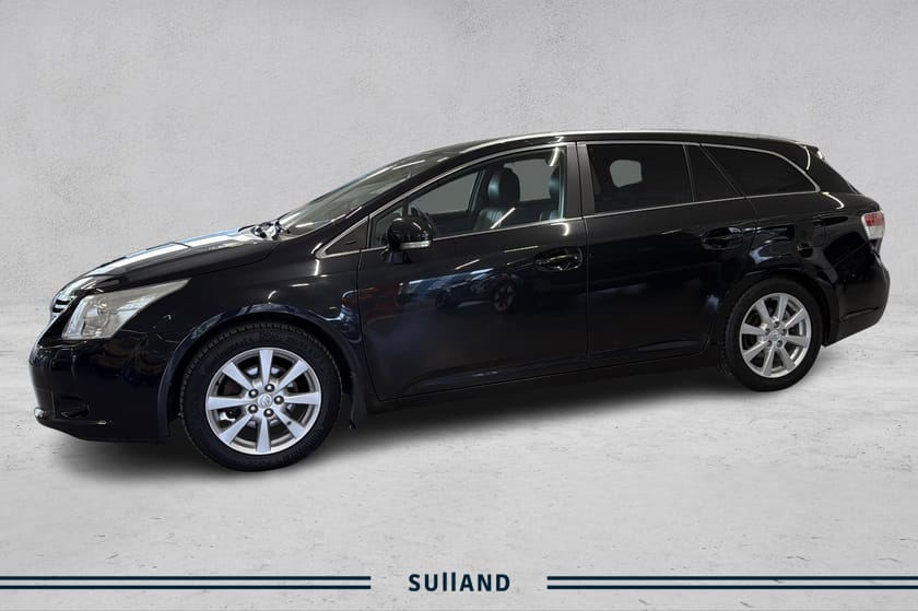 Bilde 2 av Toyota Avensis Stasjonsvogn 2.0 D-4D STV NAVI TECH
