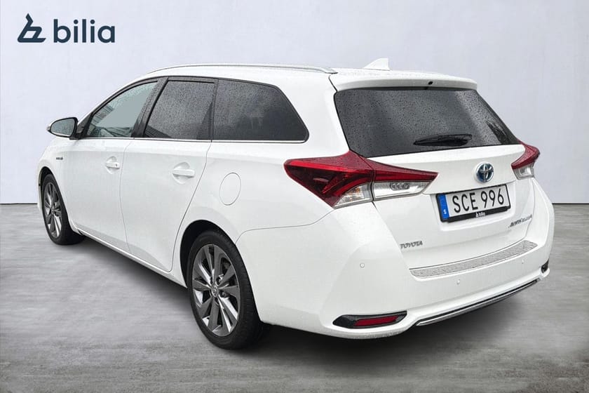 Bild 2 av Toyota Auris Touring Sports Hybrid 1,8 Executive, Panorama, Ljusramp, Halvskinn