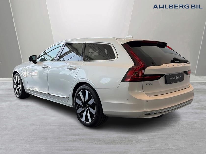 Bild 3 av Volvo V90 T6 Plus Bright Edition. 360 Kamera, Navi, Adaptiv farthållare