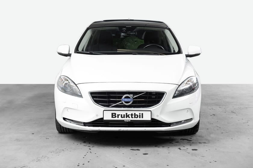 Bilde 2 av Volvo V40 D3/Ryggekamera/Park assist/VOC/Webasto/Historikk++