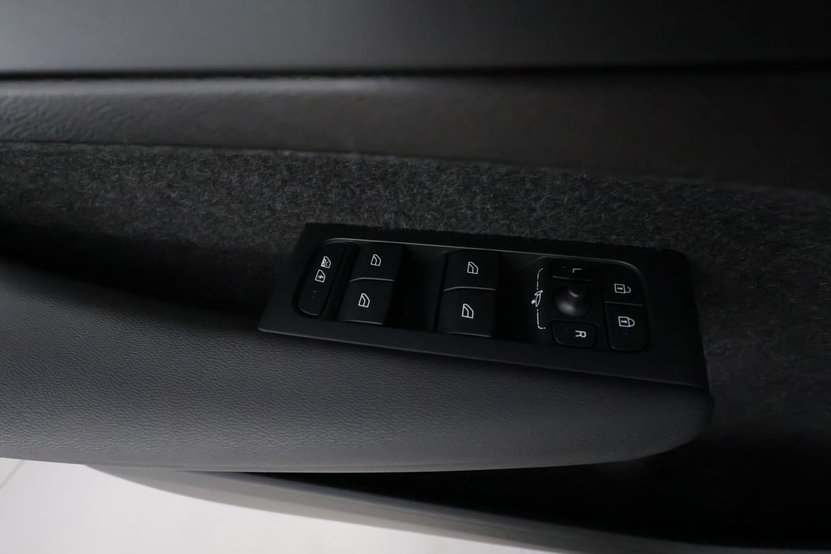 Volvo XC40 2024 - miniatyr 15