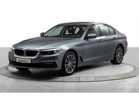 BMW 530e xDrive iPerformance Sedan