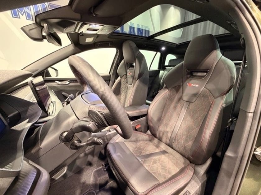 Bild 4 av Škoda Octavia Kombi RS COMBI 2,0 TSI 265 HK 7 VXL DSG