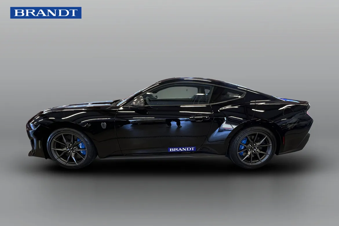 Ford Mustang Dark Horse