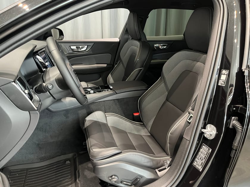 Bild 5 av Volvo V60 T6 Plus Dark Nordic Edition