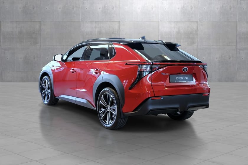 Bilde 4 av Toyota bZ4X AWD Executive Bitone
