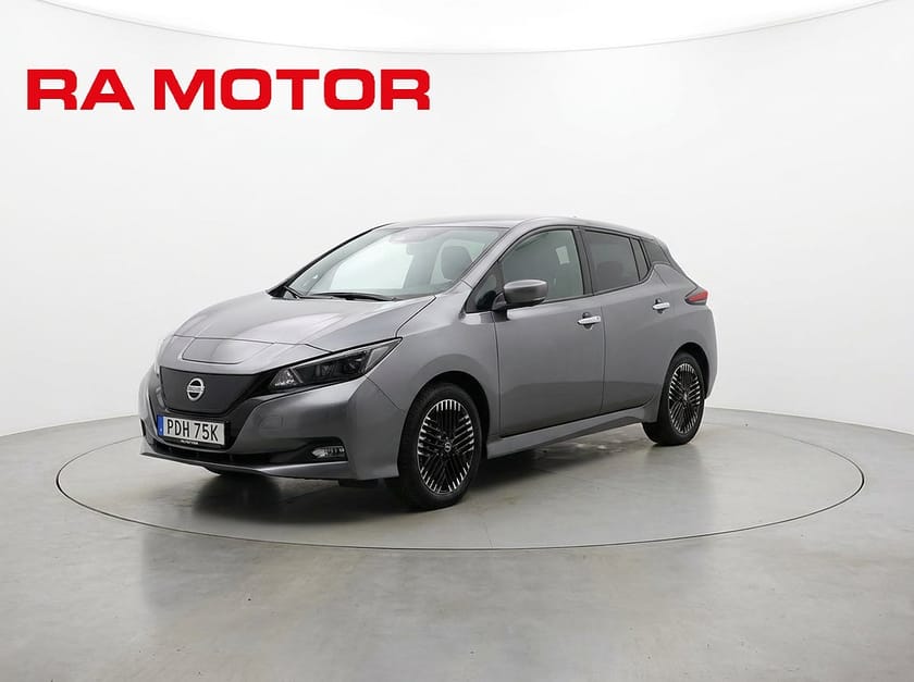 Bild 1 av Nissan Leaf N-Connecta 40kWh | Värmepump | 360° Kamera | Moms | Nav