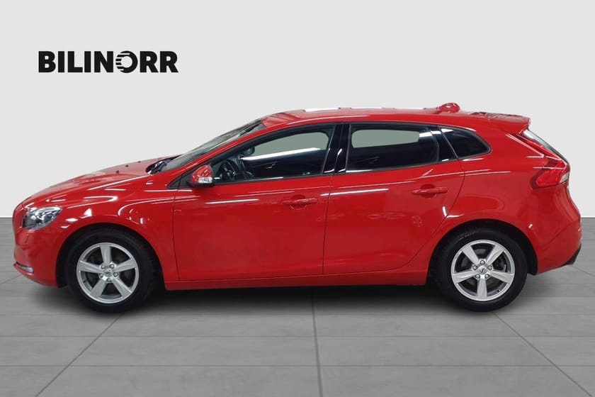 Bild 3 av Volvo V40 T3 Kinetic | Vinterhjul | Dragkrok | Parkeringsvärmare