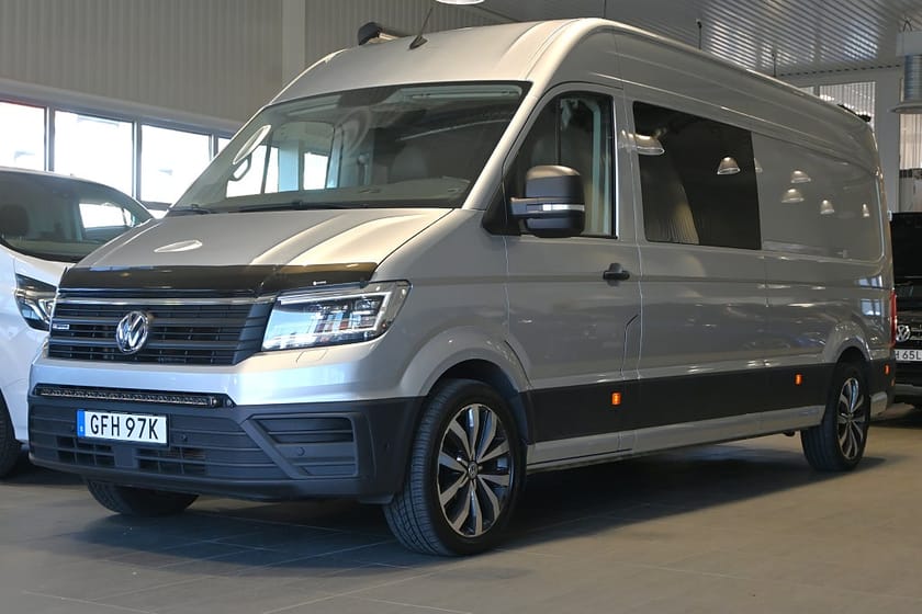 Bild 1 av Volkswagen Crafter 35 TDI 177hk 4M DSG L4 Crossbuss Precon MOMS