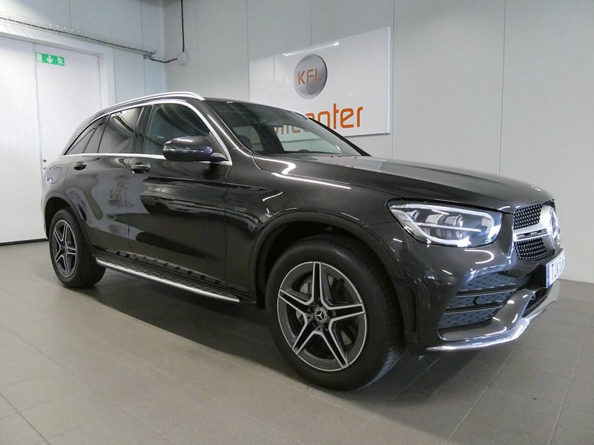 Bild 3 av Mercedes-Benz GLC 300 de 4MATIC AMG Line Drag-Kamera-Värmare-Navi-SoV